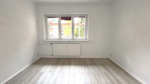 Schlafzimmer I - 3 Zimmer Etagenwohnung zum Kaufen in Berlin