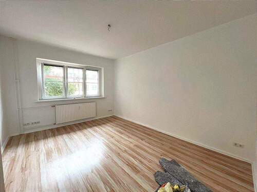 Schlafzimmer II - 3 Zimmer Etagenwohnung in Berlin