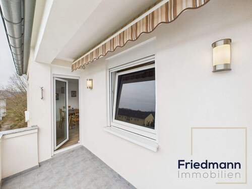 Loggia (4) - Etagenwohnung mit 68,30 m² in Trier / Heiligkreuz zum Kaufen