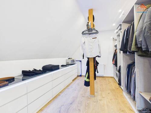 Wohnbereich 1 - DG - Ankleide - 