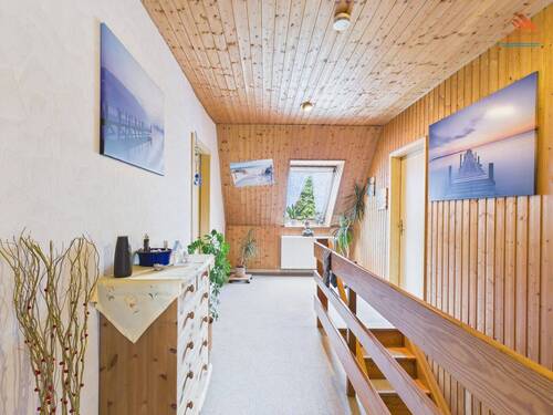 Wohnbereich 2 - DG - Flur - 