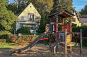 Spielplatz vor der Tür - 