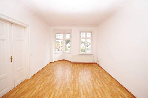 Zimmer 2 - 3 Zimmer Etagenwohnung zur Miete in Leipzig