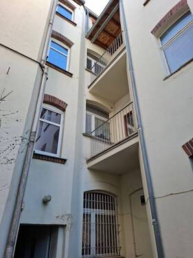 Innenhof.jpg - Mehrfamilienhaus, Wohnhaus mit 317,00 m&sup2; in Werdau zum Kaufen