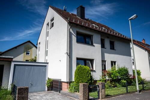 MFH Haus aussen4 - 1 Zimmer Mehrfamilienhaus, Wohnhaus zum Kaufen in Flörsheim