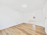 Wohnzimmer OG - 9 Zimmer Mehrfamilienhaus, Wohnhaus in Bretten