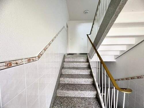Treppenhaus - Etagenwohnung mit 70,00 m&sup2; in Bremen / Osterholz zum Kaufen