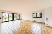 Wohn-/Essbereich - 7 Zimmer Einfamilienhaus zum Kaufen in Rösrath