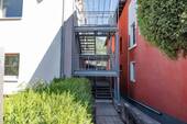 Zugang über Außentreppe - 4 Zimmer Etagenwohnung in Annweiler