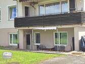 Terrasse und eigener Eingang - 