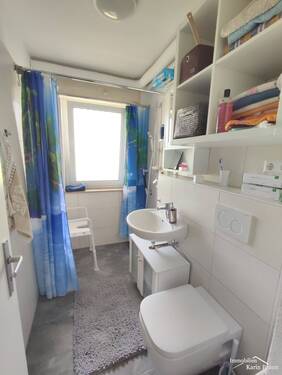 Bad - Helle gemütliche 3-Zimmer-Whg. mit EBK, Terrasse u. Stellplatz!
