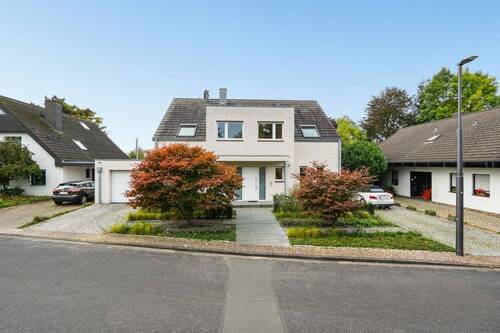 Außenansicht - 5 Zimmer Einfamilienhaus in Düsseldorf