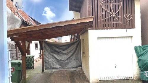 Carport und Garage - 