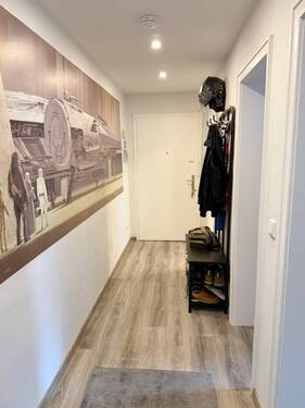 Flur/Eingangsbereich - 2 Zimmer Etagenwohnung zur Miete in Nürnberg