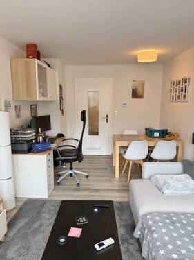 Wohn-/Esszimmr - Etagenwohnung mit 58,00 m&sup2; in Nürnberg zur Miete