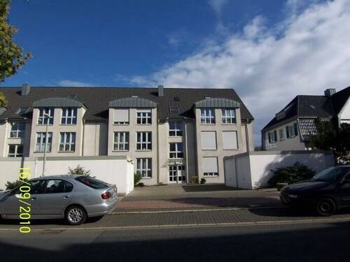 Hauseingangsbereich - Attraktive 3,5-Raum-Eigentumswohnung mit Balkon, Garage und schönem Ausblick in Herne-Börnig