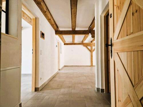 Eingangsbereich - 4 Zimmer Etagenwohnung zur Miete in Wolfsburg