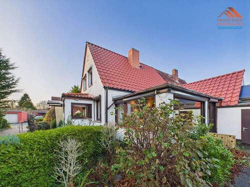 Hausansicht 2 - 4 Zimmer Einfamilienhaus zum Kaufen in Bremerhaven