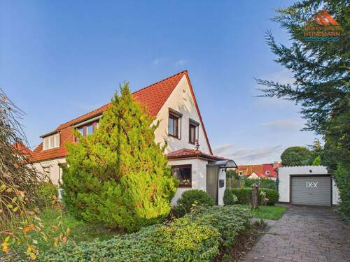 Hausansicht 3 - 4 Zimmer Einfamilienhaus in Bremerhaven