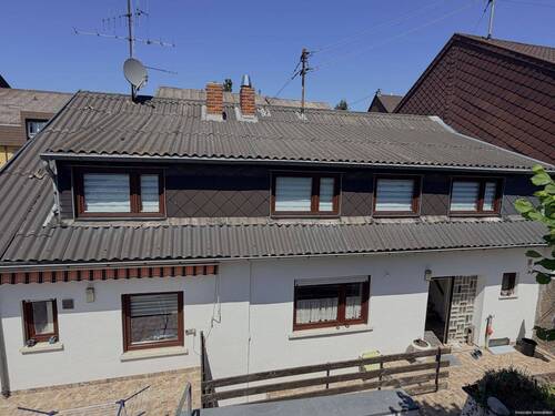 Rückansicht - 8 Zimmer Mehrfamilienhaus, Wohnhaus zum Kaufen in Püttlingen