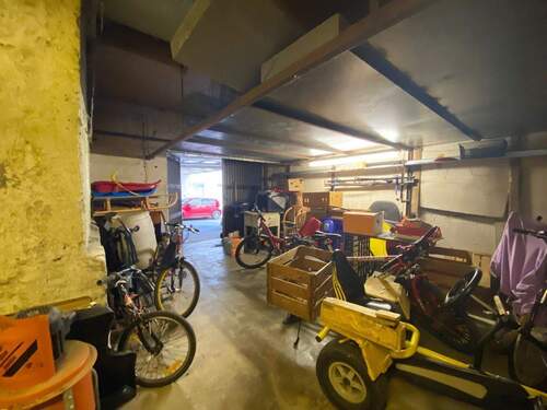Garage - 
