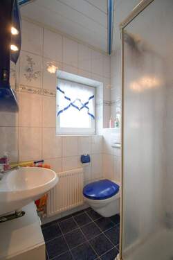 Gästebadezimmer Erdgeschoss - 
