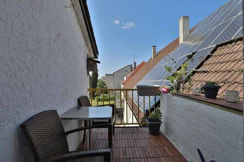  gemütlicher Nischenbalkon - 