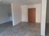 Wohnraum mit Küche und Schlafraum - Etagenwohnung mit 51,00 m² in Oelsnitz zur Miete