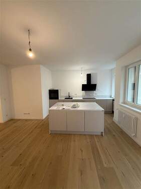 Wohnküche mit Einbauküche - Etagenwohnung mit 130,00 m² in Berlin zur Miete