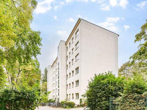Family Space - Family Space - Ruhige Wohnung mit guter Aufteilung, Balkon und Stellplatzmöglichkeit im Stephankiez