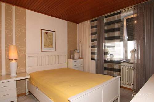 Schlafzimmer EG - 5 Zimmer Einfamilienhaus in Ramstein-Miesenbach