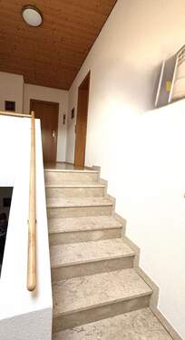 Treppenaufgang ins OG - 