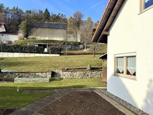 Platz für Gartenliebhaber und Platz zum toben für Kinder - 