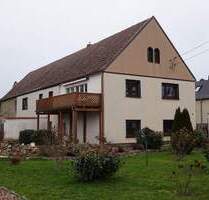 Wohnhaus mit Neben- und Abstellräumen und Scheunengebäude - Liebschützberg Terpitz