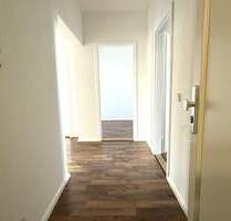 Wohnen im Dachgeschoss - 3-Raum-Wohnung mit Tageslichtbad in Gablenz - Chemnitz