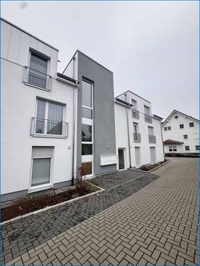 Haus Ansicht - 2 Zimmer Etagenwohnung zur Miete in Steißlingen