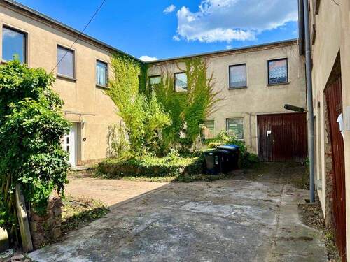 Außenbereich - Mehrfamilienhaus, Wohnhaus mit 150,00 m² in Rötha zum Kaufen