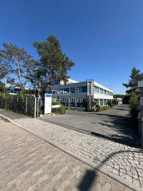 Titelbild - Halle zum Kaufen in Cadolzburg