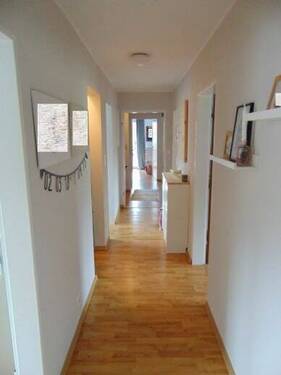 Bild 3 - 5 Zimmer Etagenwohnung in Briedern