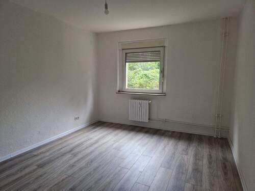 Schlafzimmer - 2 Zimmer Etagenwohnung zur Miete in Duisburg