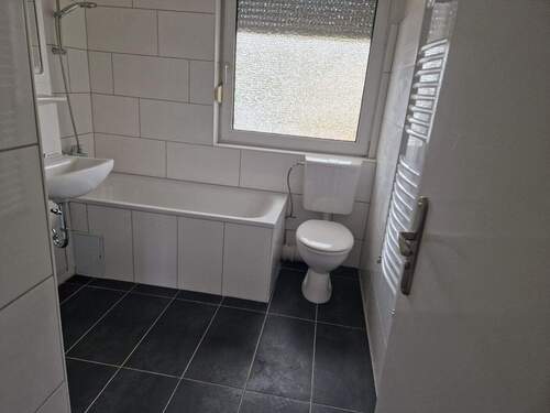 Badezimmer - Etagenwohnung mit 55,60 m² in Duisburg zur Miete