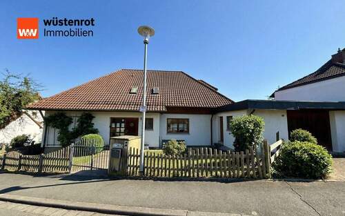 Außenansicht - Repräsentatives Mehrfamilienwohnhaus mit ca. 470 m² Wohnfläche