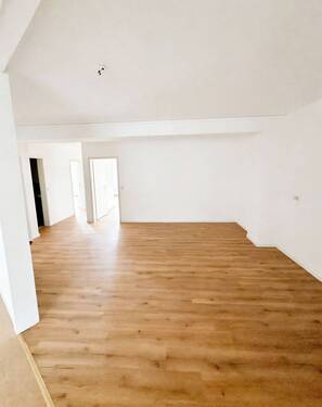 Flur - Wohnung mit optimaler Lage in Künzell