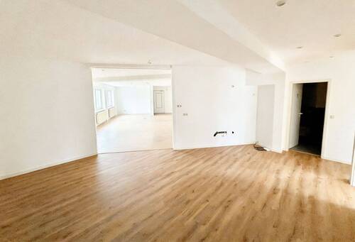 Flur - 3 Zimmer Etagenwohnung zur Miete in Künzell