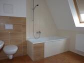 Badezimmer - Bezugsfreie gemütliche Zweiraumdachgeschosswohnung im Zentrum von Oschatz