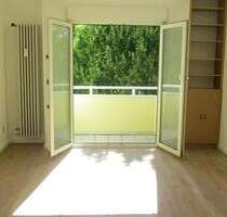 2,5 bis 3-Zimmer-Wohnung mit zwei Balkonen in Stuttgart-Degerloch provisionsfrei