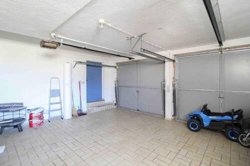 Doppelgarage - Mehrfamilienhaus, Wohnhaus in Stockach zum Kaufen