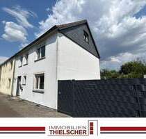 Einmalige Gelegenheit: Zweifamilienhaus mit Garten und Garage in Übach-Palenberg - Übach-Palenberg / Marienberg