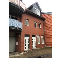 Helle, gepflegte Etagenwohnung mit zwei Balkonen und PKW-Stellplatz in der Innenstadt - Northeim