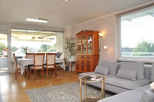 Wohn-Esszimmer - Etagenwohnung mit 104,80 m&sup2; in Düsseldorf zum Kaufen